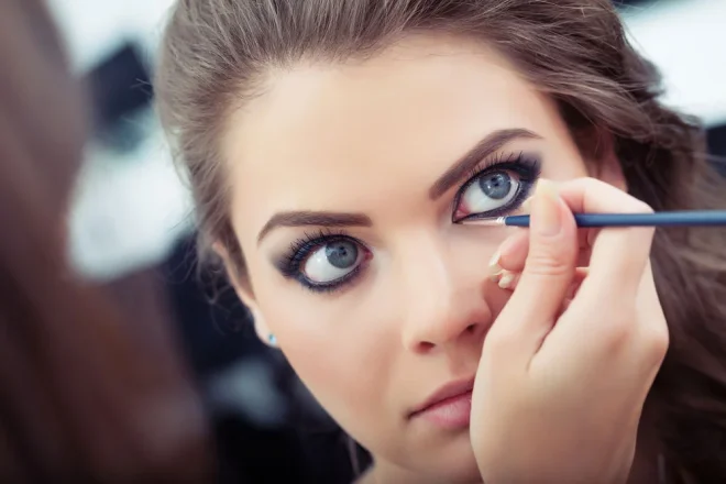 4 Make-Up Tipps für ein perfektes Date