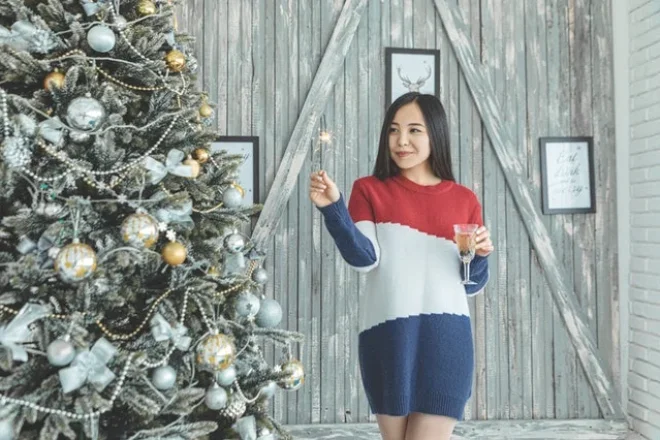 Die besten Weihnachtsfeier-Outfit-Ideen für jeden Anlass