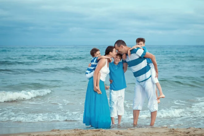 Kreative Strand-Outfit-Ideen für jede Gelegenheit am Meer